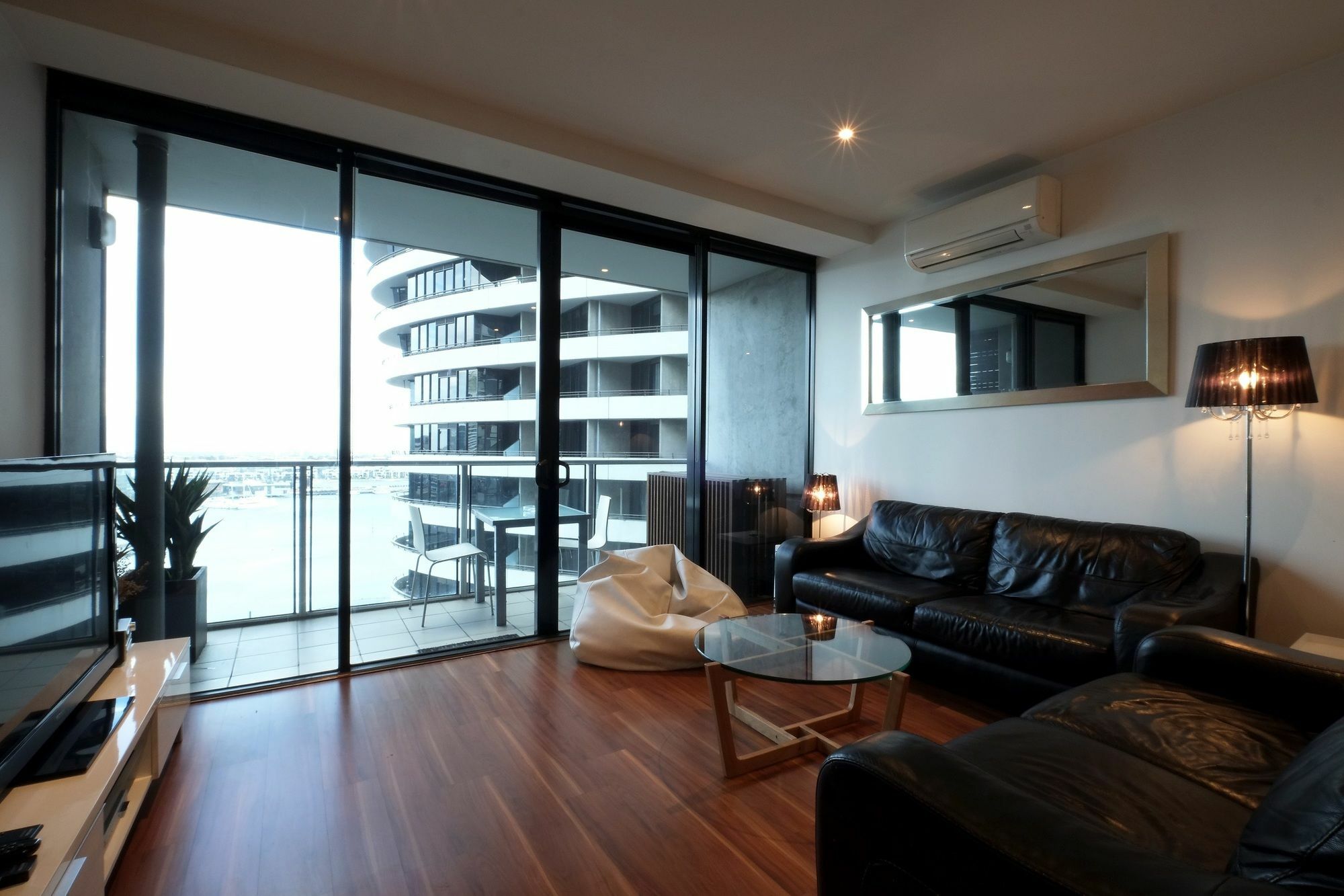 Acd Apartments Melbourne Zewnętrze zdjęcie